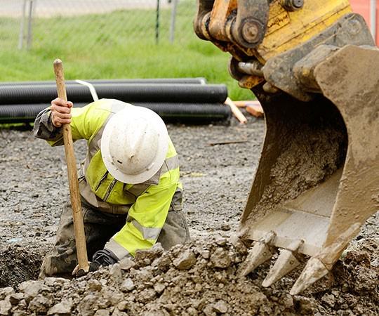 Земляные работы в Дмитрове и  Московской области
