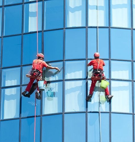 Мытье фасадов промальпинистами в Дмитрове